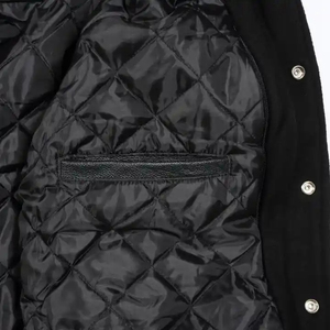 Chaqueta Varsity para Hombre de Calidad Superior a Precio Económico con Cuello Alto, Patrón Geométrico, Cierre de Cremallera, Ecológica e Impermeable - Product Image 6