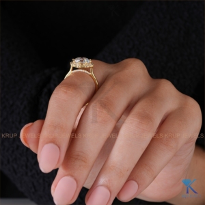 Bague de fiançailles Sunburst Halo avec diamant de laboratoire rond en or massif, style Art Déco vintage, bijou pour anniversaire - Product Image 6