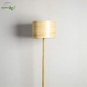 Lampe de sol classique en bambou naturel, faite à la main, écologique, avec abat-jour cylindrique doux pour la décoration de la maison - Product Image 3