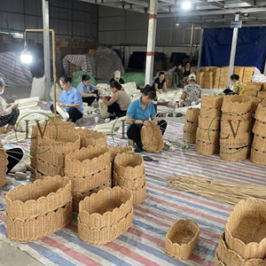 ตะกร้าหวายรูปวงรีขอบหยักสไตล์เรสติก สำหรับใส่ขนมปัง ผลไม้ ของใช้เบ็ดเตล็ด ตะกร้าหวายเหมาะสำหรับตกแต่งบ้าน จากเวียดนาม - Product Image 6