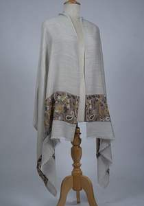 Châle en cachemire et laine fine VIC pour femmes |   Bordure florale tissée élégante |   Couverture Douce et Chaude de Qualité Supérieure |   70 x 200 cm - Product Image 5