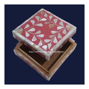 Nouvelle boîte d'incrustation d'os en MDF faite à la main de classe Premium traditionnelle avec utilisation de nacre pour le stockage de bijoux article cadeau - Product Image 1