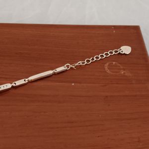 Brazalete de Plata de Ley 925 con Barra de Diamantes, Joyería Geométrica Minimalista para Mujer, Acabado Pulido, para Uso Diario y Fiestas - Product Image 3