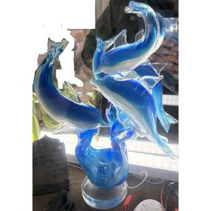 งานฝีมือแก้วโบโรซิลิเกตรูปคู่ปลาโลมา สไตล์ร่วมสมัย สีสั่งทำได้ ของตกแต่งบ้านตั้งโต๊ะ บรรจุภัณฑ์ขายส่ง - Product Image 6