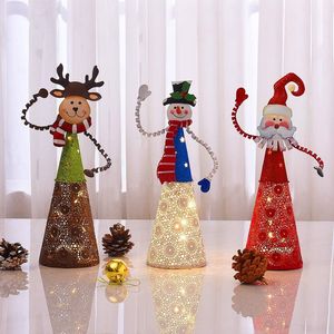 Set di 3 Decorazioni Natalizie da Tavolo Illuminate a LED con Babbo Natale, Pupazzo di Neve e Renna - Product Image 2