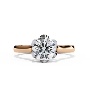 Bague solitaire moderne minimaliste en or personnalisé avec diamant de laboratoire rond brillant de 1,5 carat, sertie sur quatre griffes à tige fendue, pour fiançailles - Product Image 2