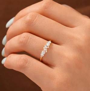 Anillo de boda de oro puro de 10K y 14K con diamantes cultivados en laboratorio, estilo baguette y redondo, anillos apilables a juego, regalos de aniversario para mujeres. - Product Image 6