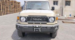 Toyota Land Cruiser 79 GDJ V8 79 DC 2.8L Turbo Diésel Automático, Camioneta Usada a Precio Accesible, Lista para Enviar - Product Image 2