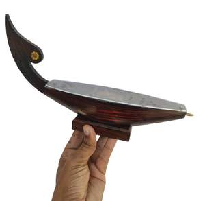 Barco de Madera Artesanal en Miniatura con Especias Reales de Kerala, Decoración Tradicional de Kerala, Regalo Artesanal - Product Image 6