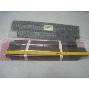 แผ่นกันกระแทกมุมหลัง AMAT 0021-12533 จำนวน 2 ชิ้นใหม่ - อุปกรณ์และอะไหล่เซมิคอนดักเตอร์ระดับโลกที่เชื่อถือได้ - Product Image 1