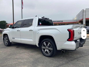 Pick-up hybride pleine grandeur SK d'occasion 2023, édition Capstone 4x4 - Product Image 1