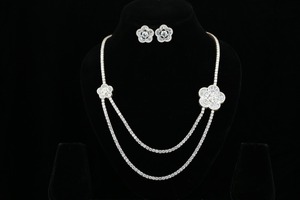 Conjunto de Collar y Pendientes de Diamantes Baguette Redondos y Cónicos con Diseño Floral, Joyería Nupcial de Oro Sólido, Conjunto de Lujo para Boda, Diamantes Cultivados en Laboratorio - Product Image 1