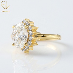 แหวนมอสซาไนต์ทรงรีและทรงกลม แหวนหมั้นแบบคลัสเตอร์ที่ไม่เหมือนใครสำหรับผู้หญิง แหวนแต่งงานทอง 14k - Product Image 2