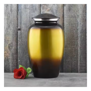 Urne funéraire de luxe en métal blanc en gros, pot commémoratif avec motif floral de lys orange et finition émail poli brillant - Product Image 2