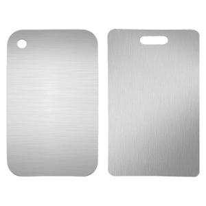 Tabla de cortar de metal duradera y de última generación utilizada en la cocina - Product Image 3