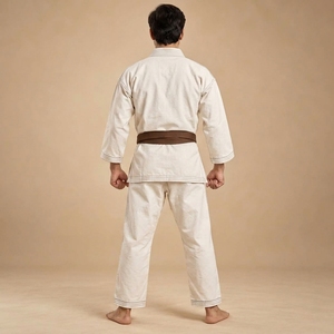 Conjunto de Uniforme de Karate Personalizado, Ropa Profesional de Artes Marciales, Tejido Transpirable, Ligero, Cómodo, Construcción Duradera - Product Image 2