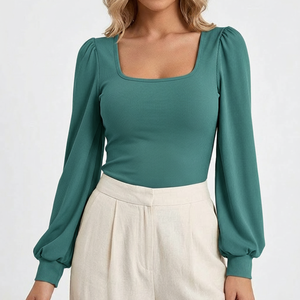 Camiseta de punto acanalado suave para mujer, cuello cuadrado, manga larga, ajustada, informal, a la moda - Product Image 1