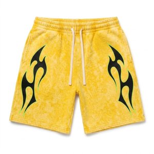 Conjunto Deportivo Amarillo con Capucha para Hombre, Diseño Sublimado con Estampado de Llamas Negras, Pantalones Cortos con Cordón y Bolsillos, Ropa Casual de Verano - Product Image 6