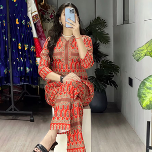 ชุดคุर्ติพิมพ์ลายเรยอนสำหรับผู้หญิง ดีไซน์เนอร์แบรนด์ รุ่น Rayon พร้อมกางเกงเข้าชุด |   ชุดลำลองสุดอินเทรนด์สำหรับใส่ทุกวัน - Product Image 1