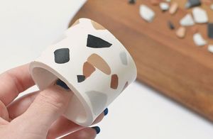 Anneaux de serviette en marbre design très demandés, anneaux de serviette en pierre, anneaux de serviette en terrazzo, porte-serviettes en marbre à prix d'usine très avantageux - Product Image 2