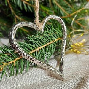 Premium Metal Heart Christmas <b>Tree</b> <b>Ornament</b> Elegant Holiday Hanging Decor for Festive Home Styling - Product Image 6