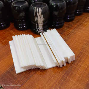 Manche de couteau moderne élégant en os de buffle blanc écologique, 60 mm de long, 2 mm d'épaisseur, fait main, matériau en vrac - Product Image 4