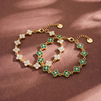 Pulsera STKB31 de Acero Inoxidable 304 Chapada en Oro de 18K con Incrustaciones de Circonia Cúbica Brillante, Diseño de Trébol, Ajustable, para Mujer