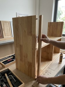 Planches de bois de hêtre massif, joint en queue d'aronde, design moderne, 100% écologique, utilisation en appartement, origine Vietnam, garantie 1 an - Product Image 3