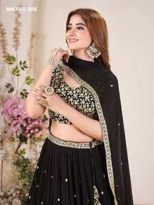 Tenue de soirée indienne tendance en soie Georgette avec broderie de sequins, ensemble Lehenga-Choli et Dupatta, exportateur de mode féminine - Product Image 3