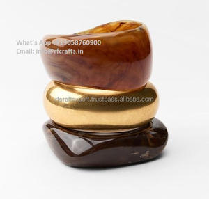 ชุดกำไลข้อมือเรซินแฟชันคุณภาพดีสำหรับผู้หญิงและเด็กผู้หญิงทำด้วยมือจากอินเดียดูคลาสสิกพร้อมชุดหินโมอิสซานไนต์3ชิ้น - Product Image 5