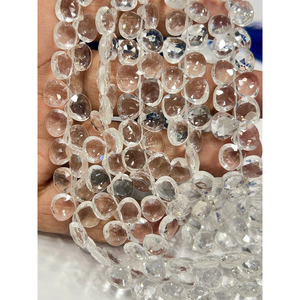 คริสตัลควอตซ์ธรรมชาติทรงหัวใจเจียระไน ขนาดประมาณ 6-7 มม. เส้นใยขนาด 8 นิ้ว - Product Image 1