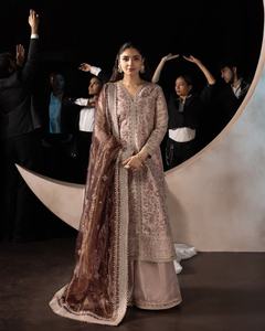 Salwar Kameez Jaune pour l'Aïd, les Mariages et les Occasions de Plage - Le Plus Beau Vêtement Féminin en Viscose, Évacuation Rapide de l'Humidité - Product Image 3