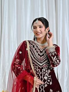 Ensemble Lehenga Choli pour femmes, vêtements de fête, dupatta, velours lourd pur, extensible, protection solaire, matériaux recyclés, séchage rapide - Product Image 5