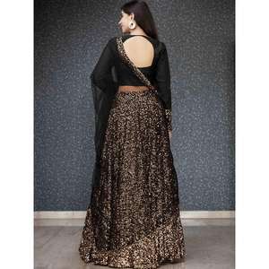 Designer Belle Black Sequin Velvet Lehenga Choli avec Dupatta Autres Accessoires Ethniques - Product Image 2