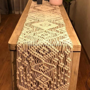 Camino de mesa de macramé vintage tejido a mano con diseño anudado, alfombrillas y almohadillas ecológicas del proveedor indio - Product Image 3