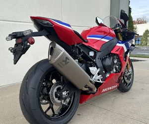 NOUVELLE OFFRE 2026 Motos CBR1000RR-R 999cc OEM ODM DIY Plastique Industriel Acier Japonais Aluminium Garantie 3 Ans - Product Image 2