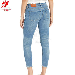 Jeans Ajustados de Moda para Mujer, Mezcla de Algodón Suave, Diseño de Tiro Medio, Bolsillos Funcionales, Cierre de Cremallera, Prenda Elegante - Product Image 2