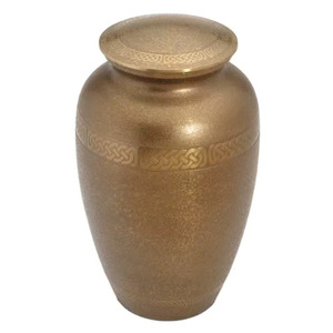 Urna Funeraria Conmemorativa de Latón Dorado Estilo Americano para Adultos, Diseño en Relieve, Acabado Dorado Colorido - Product Image 3