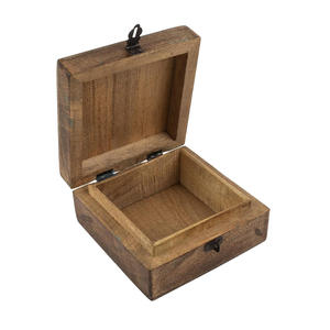Affordable Handmade Wooden <b>Memory</b> <b>Box</b> for Wedding Keepsakes, Jewelry, Gifts and Special Treasures with Decorative Carved Finish - Product Image 2