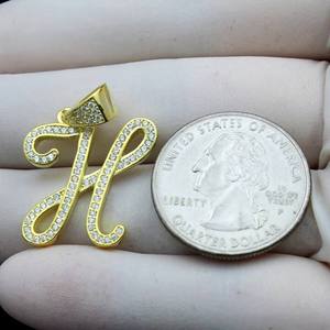 Pendentif en Moissanite Lettre H en Argent Sterling 925, Breloque Alphabet Sertie de Diamants (sans chaîne) – Idéal pour la Vente en Gros et les Cadeaux - Product Image 2