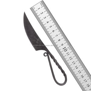 Vente en gros de couteaux forgés de haute qualité couteau de cuisine médiéval couteaux viking avec peau de vache couverture noire - Product Image 1