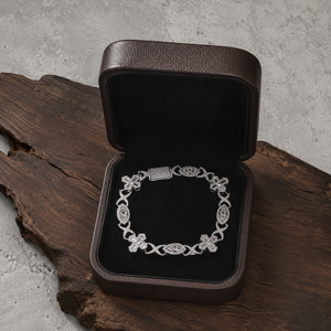 Bracelet à breloque croix chrétienne en moissanite sertie de griffes, coupes baguette brillantes, en argent 925, bijoux hip-hop, vente en gros - Product Image 4