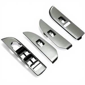 Juego de 4 Cubiertas Decorativas para el Panel de Interruptores de Ventanas, para GMC Yukon Denali, Chevrolet Tahoe y Suburban 2010-2014, Repuesto OEM, Color Plateado - Product Image 2