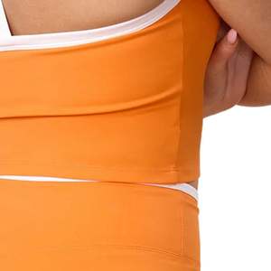 Camiseta Deportiva Naranja para Mujer, Top Corto Elástico Ajustado sin Mangas para Entrenamiento, Gimnasio, Running, Fitness, Ropa Deportiva Activa - Product Image 3