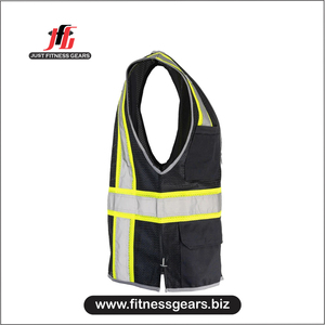 เสื้อกั๊กนิรภัยสำหรับผู้ชายแบบมีฮู้ด ยี่ห้อ JUST FITNESS GEARS รุ่นพรีเมียม เป็นมิตรกับสิ่งแวดล้อม เหมาะสำหรับฤดูหนาว สะท้อนแสงได้ดี มีกระเป๋าหลายช่อง เหมาะสำหรับใส่ทำงานหรือสวมใส่ลำลอง - Product Image 3