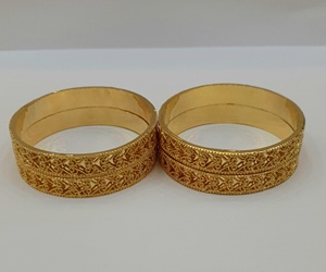 SARA Women's 22K Gold Plated Bracelets <b>Set</b> Classic Flower Pattern Seawater <b>Pearl</b> Aperture Setting Wedding <b>Jewelry</b> - Product Image 4