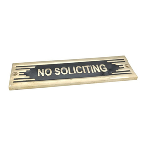 Plaque de porte en laiton de qualité supérieure « Sans sollicitations » |   Plaque d'avertissement en métal gravée pour la décoration d'entrée de maison ou de bureau, édition de luxe XLX - Product Image 1