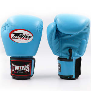 Nuevos Guantes de Boxeo Twins Blue Muay Thai con Cierre de Velcro, 100% Cuero Vacuno - Product Image 1