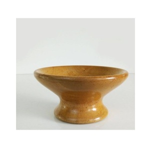 Bol en bois polyvalent sur piétement pour servir des fruits, des collations, des friandises, des objets décoratifs et créer des présentations de table élégantes - Product Image 2