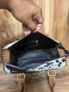 Bolso Tote Boston de Cuero Genuino con Pelo de Vaca Hecho a Mano |   Bolso de Hombro de Cuero Estilo Western para Mujer - Product Image 5